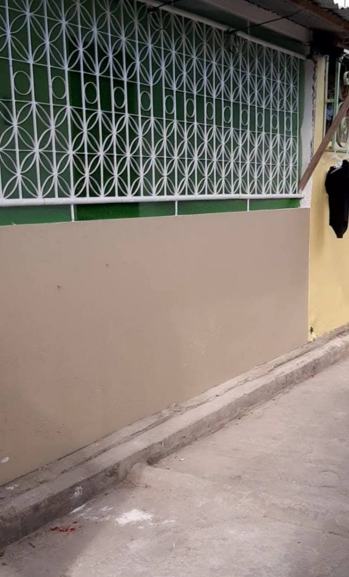 2 Bedroom,CR and Sink,sala with living room,no parking for 4 wheels,single Motor lang po puyde eh Pa... - photo 10