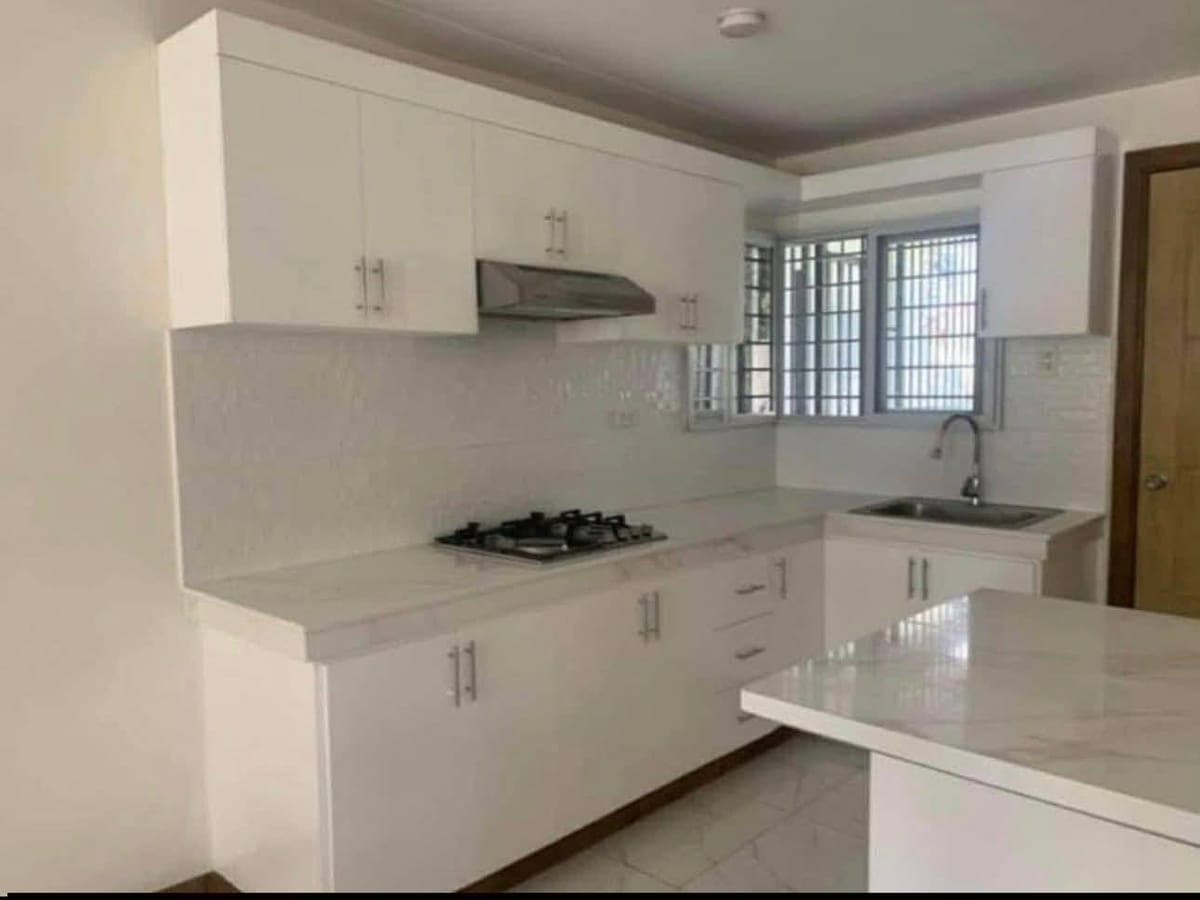 House For Rent in Exclusive Subdivision Near Sm Telabastagan Sacred Heart Hospital - photo 1