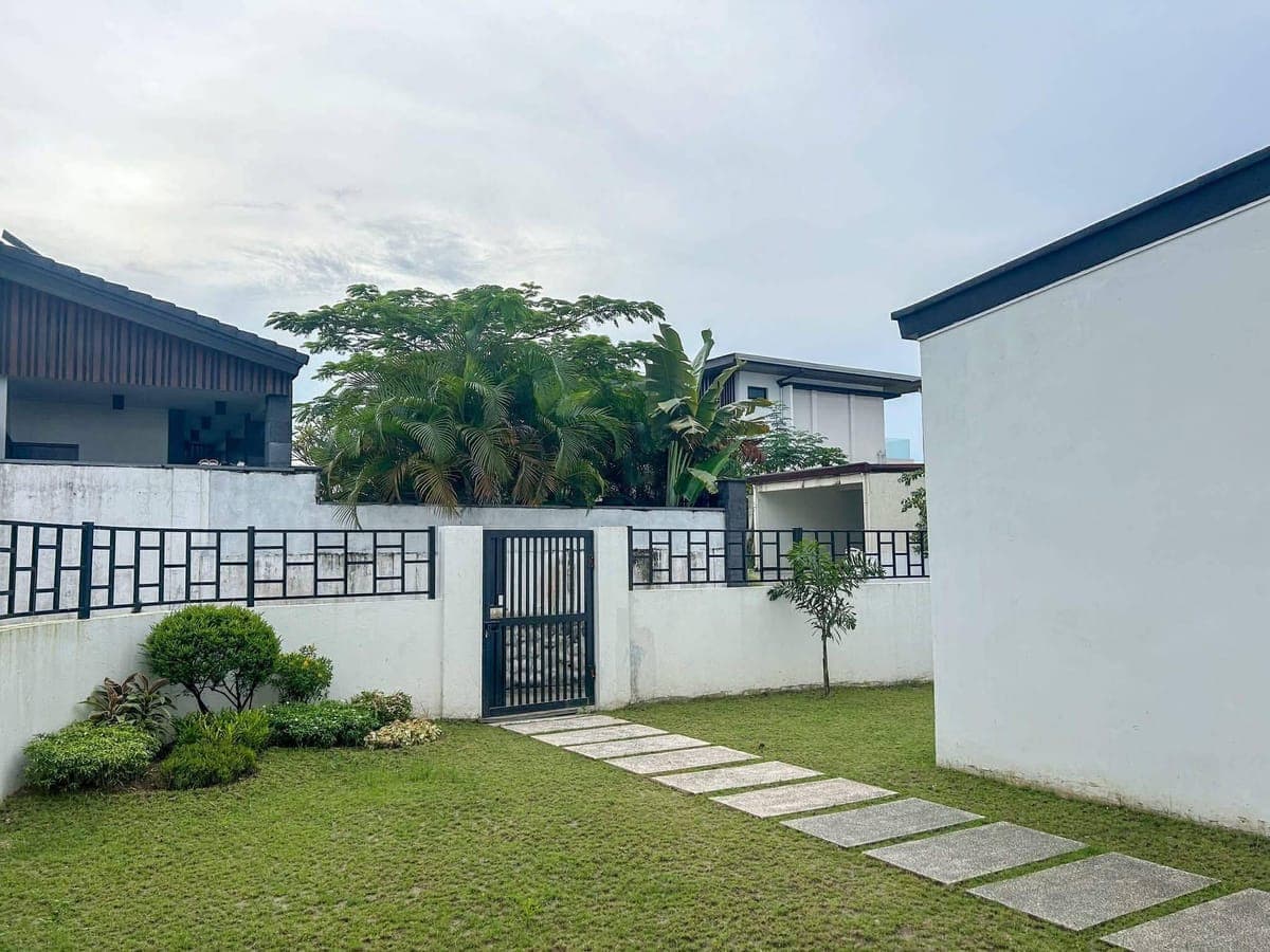 House for Rent/ Sale Luxury Village in Clark!!! - photo 13