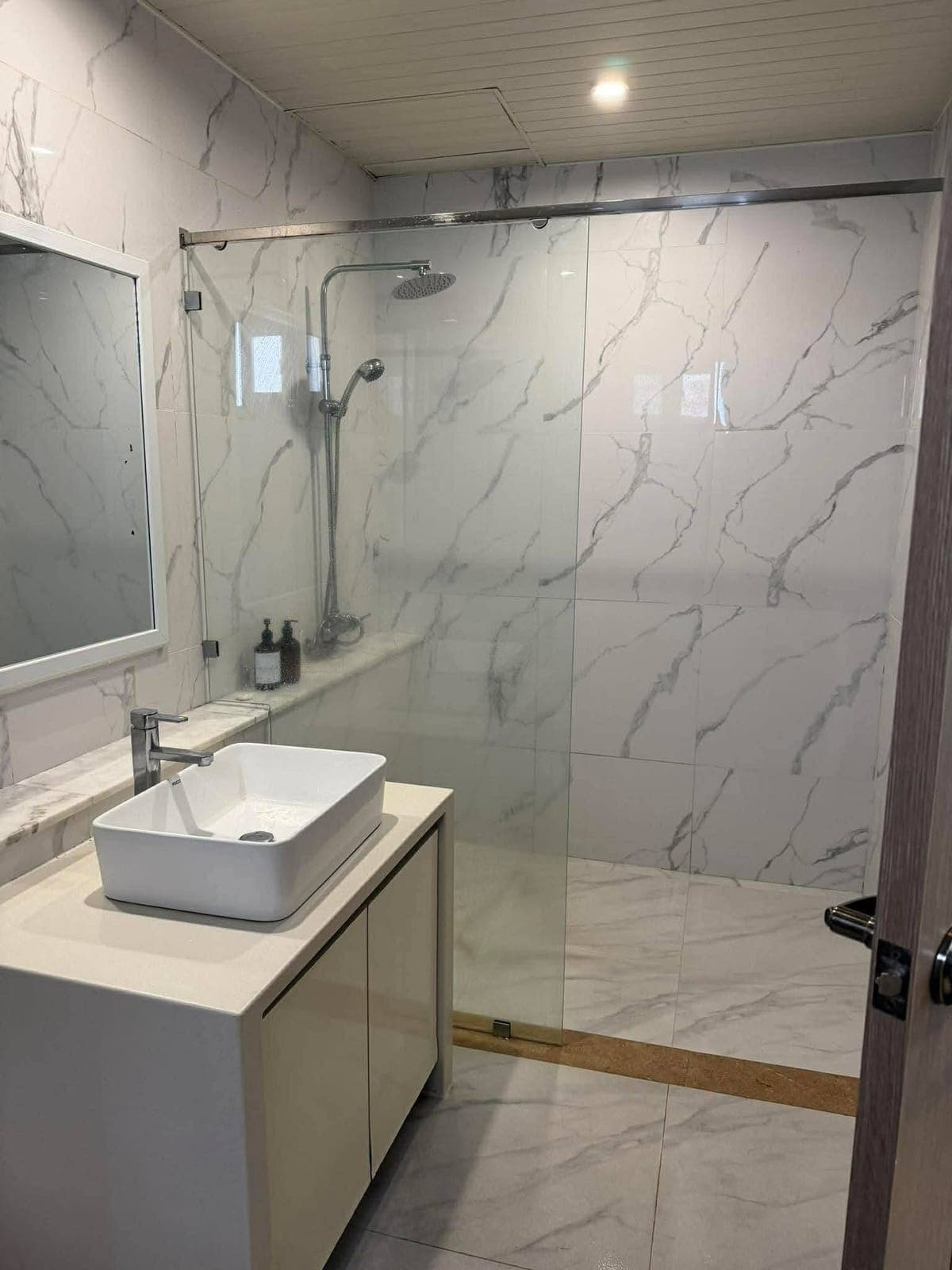 House for Rent/ Sale Luxury Village in Clark!!! - photo 19