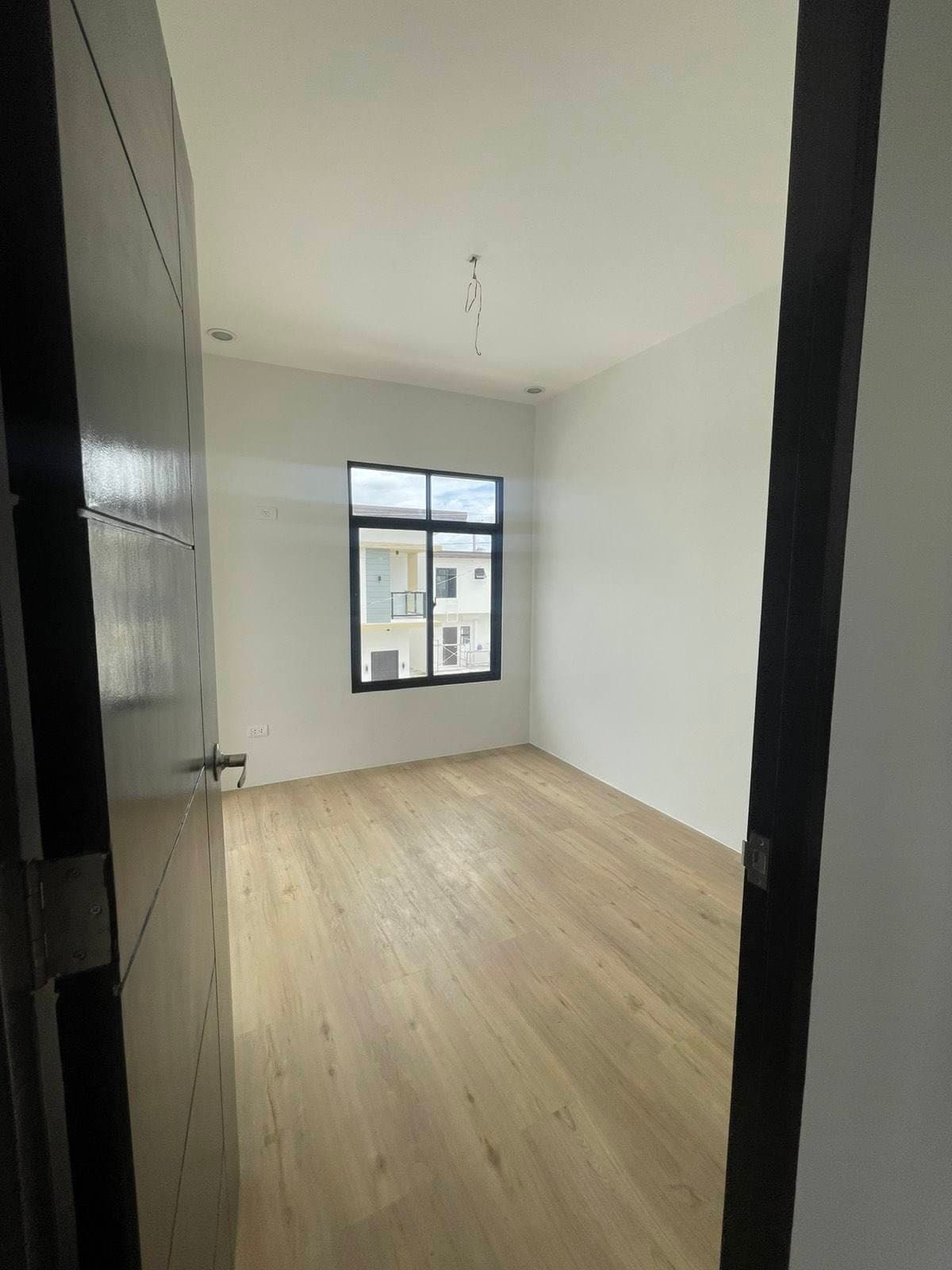 🏡 House for Rent - photo 4