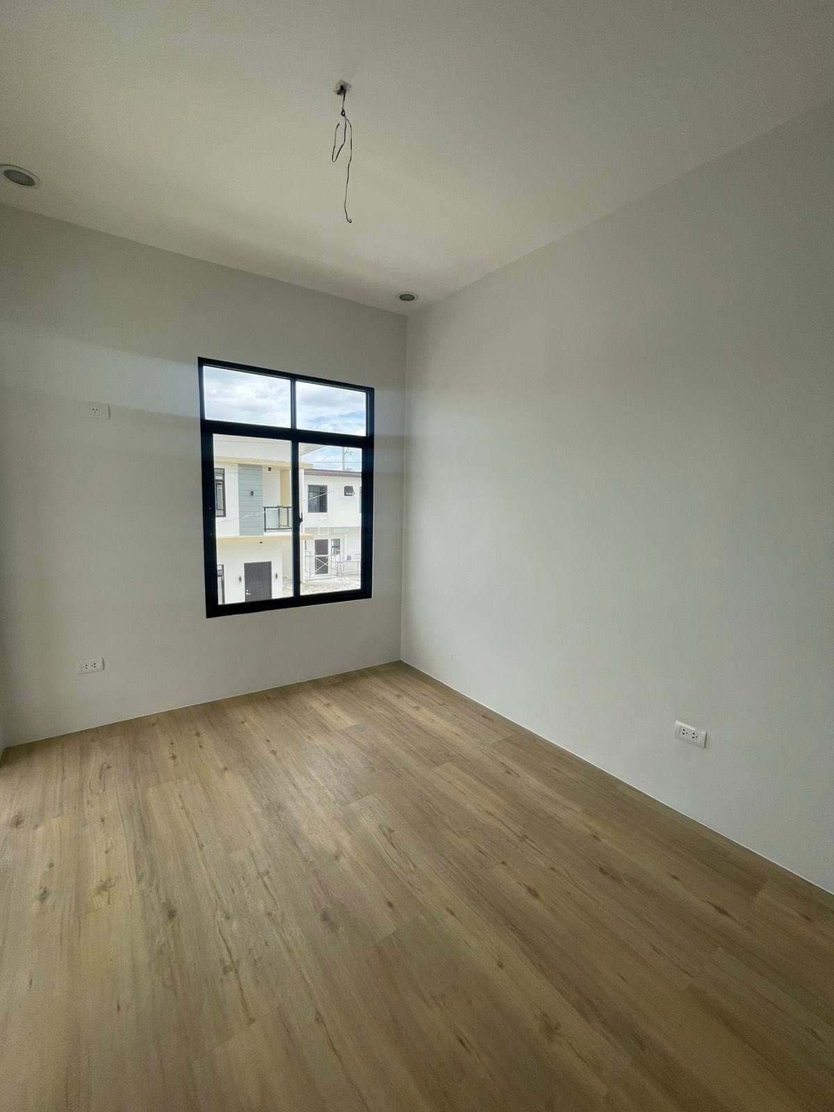 🏡 House for Rent - photo 5