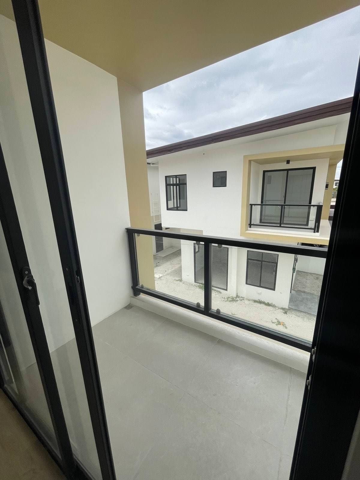 🏡 House for Rent - photo 7