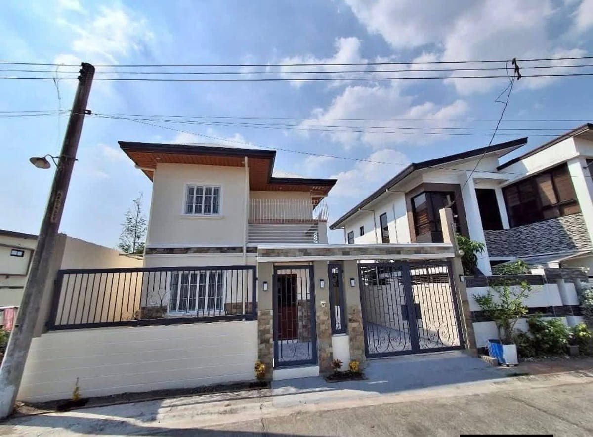2 Storey House For Rent - photo 4