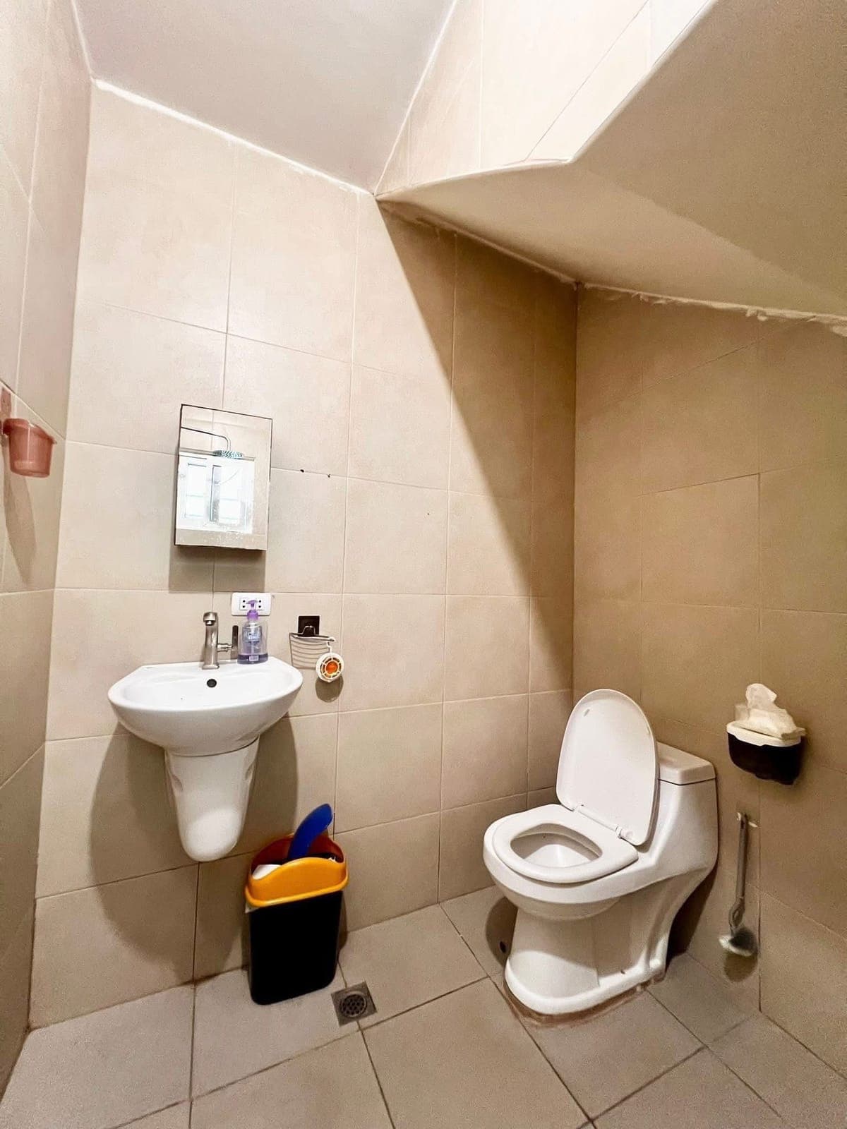 Two Storey House for RENT in Timog Residences - photo 6