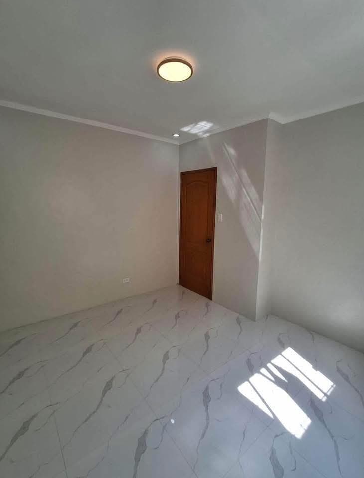 2 Storey House For Rent - photo 1