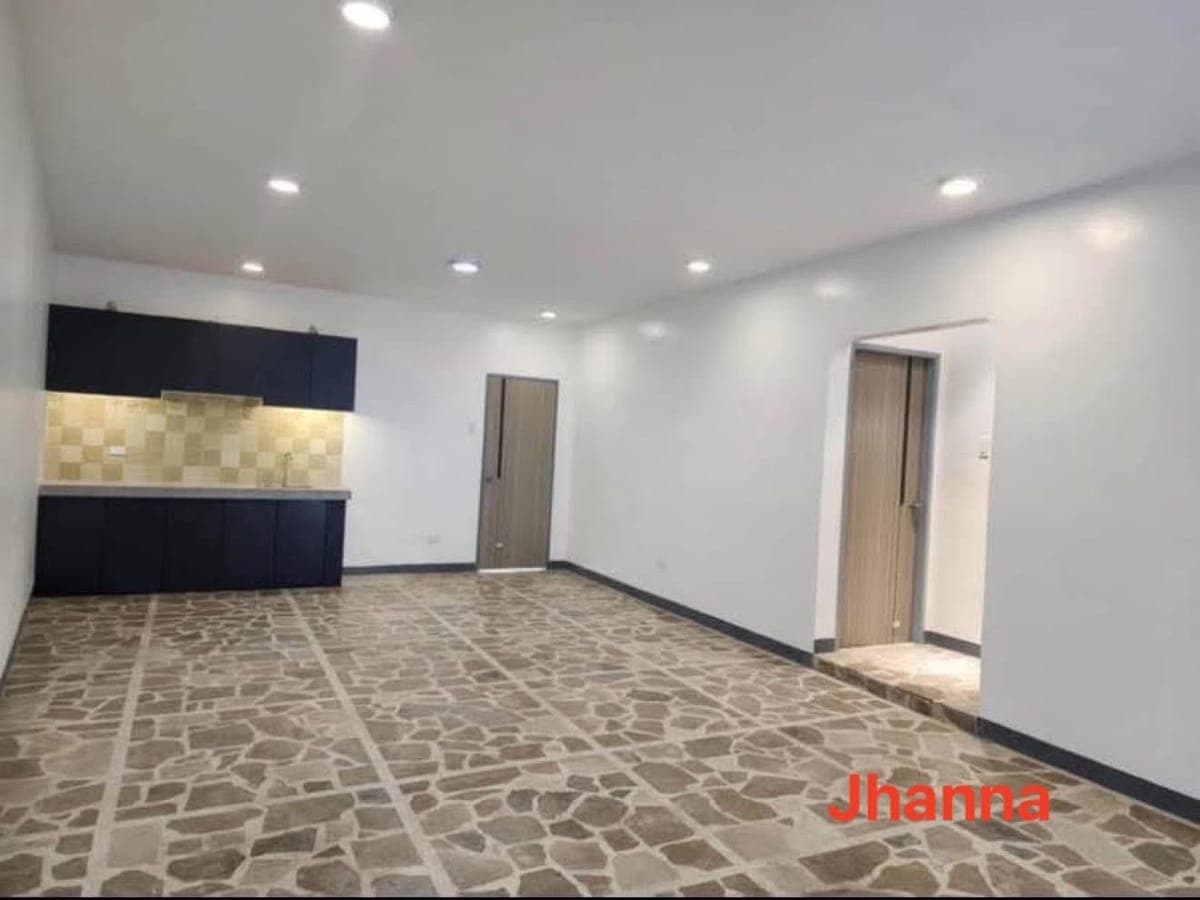 Bungalow House for Rent - photo 8