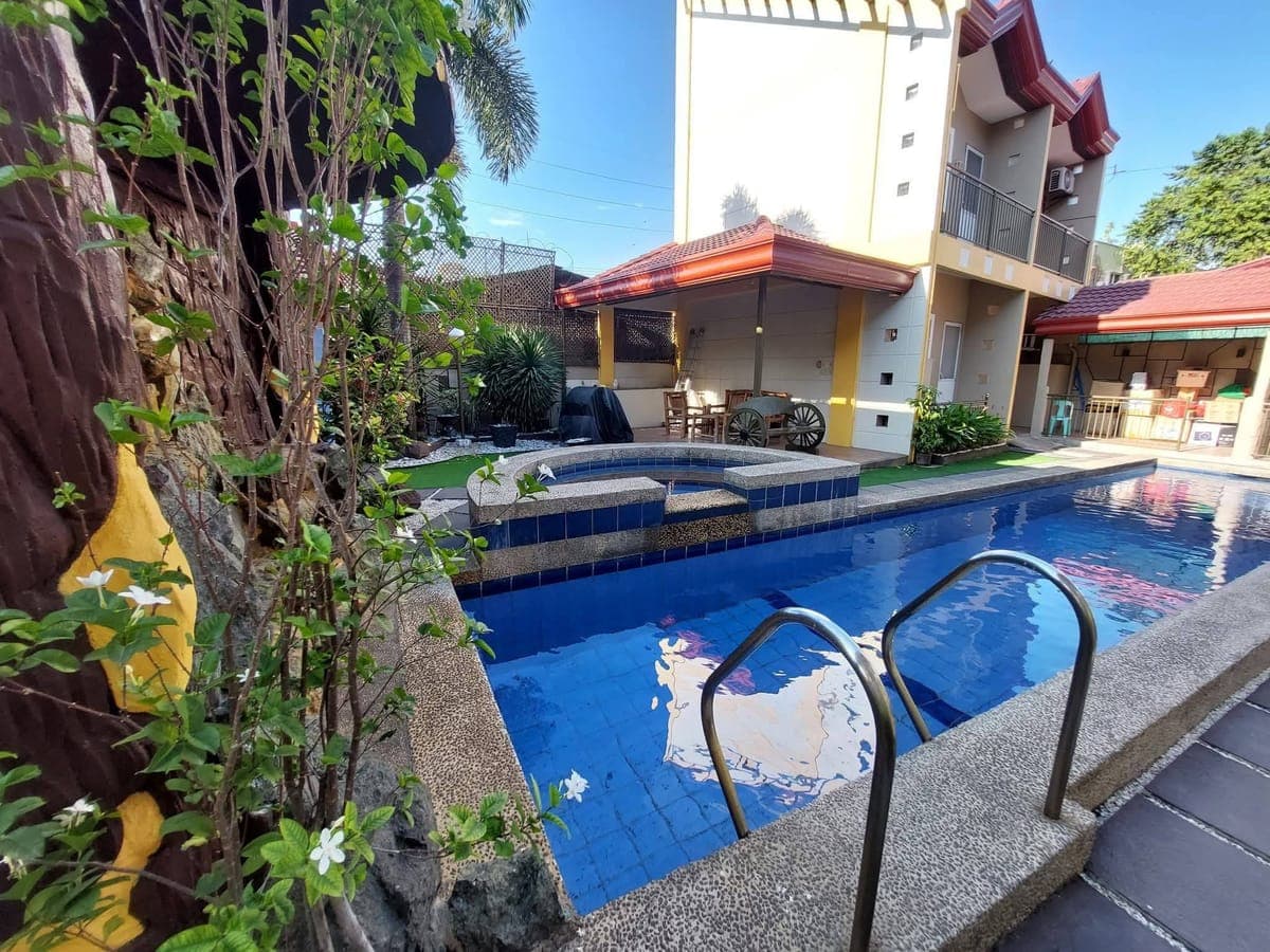 Townhouse For Rent! - photo 10