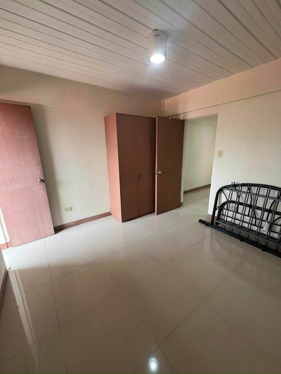 For Rent: 1 Bedroom Unit - photo 3