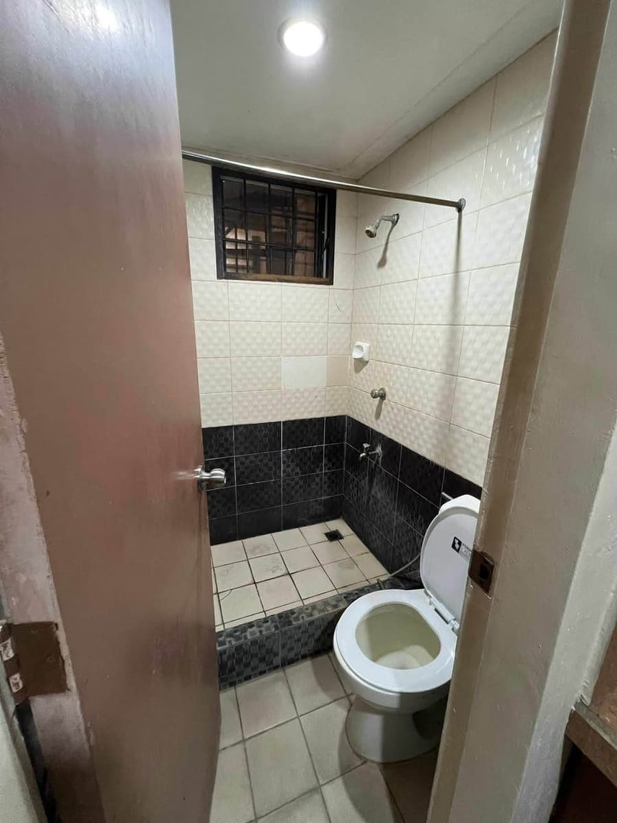 For Rent: 1 Bedroom Unit - photo 5