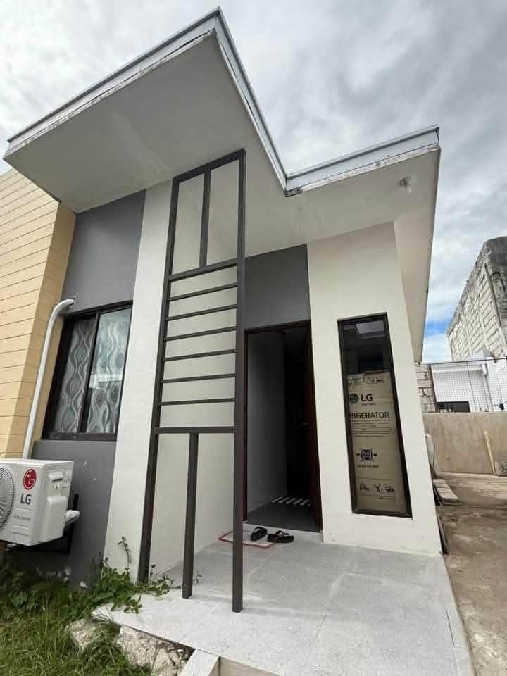 Premium amaia scapes bugaloe house , semi furnish for rent pm if interested direct to owner.. - photo 1
