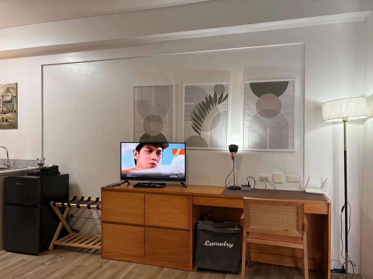 Premium Brand New miesevvre condo for rent lcoated beside citidines hotel pm if interested direcr to owner - photo 5