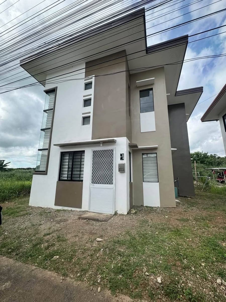 House for Rent/ Assume - photo 3