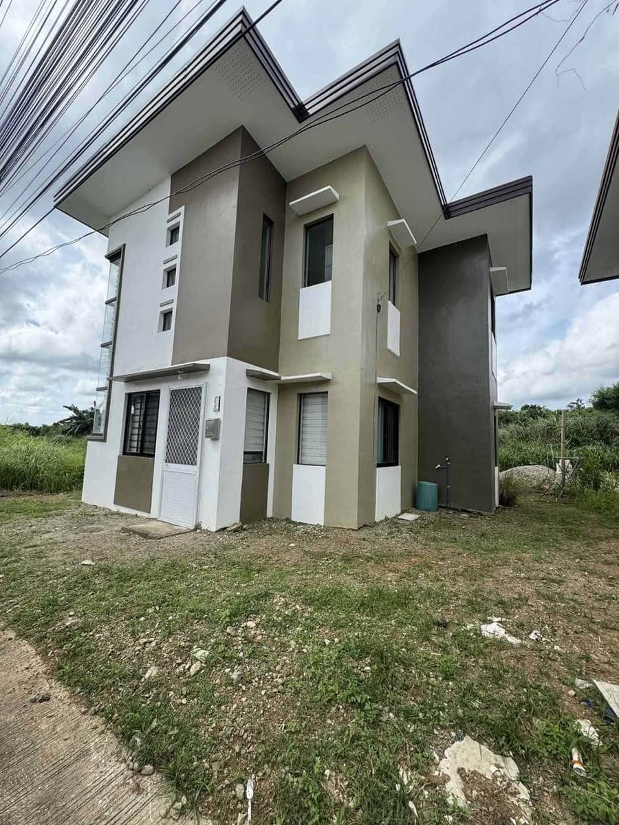House for Rent/ Assume - photo 4