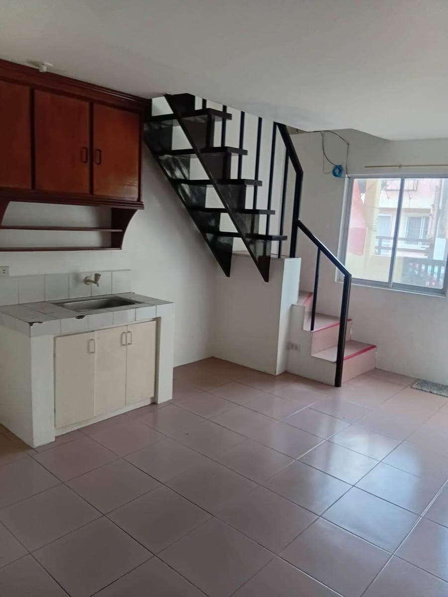 Two Storey HOUSE FOR LONG TERM RENT 13k monthly (Unfurnished) in Camella Mandalagan, Bacolod City. 2Bedrooms, 1Cr - photo 1