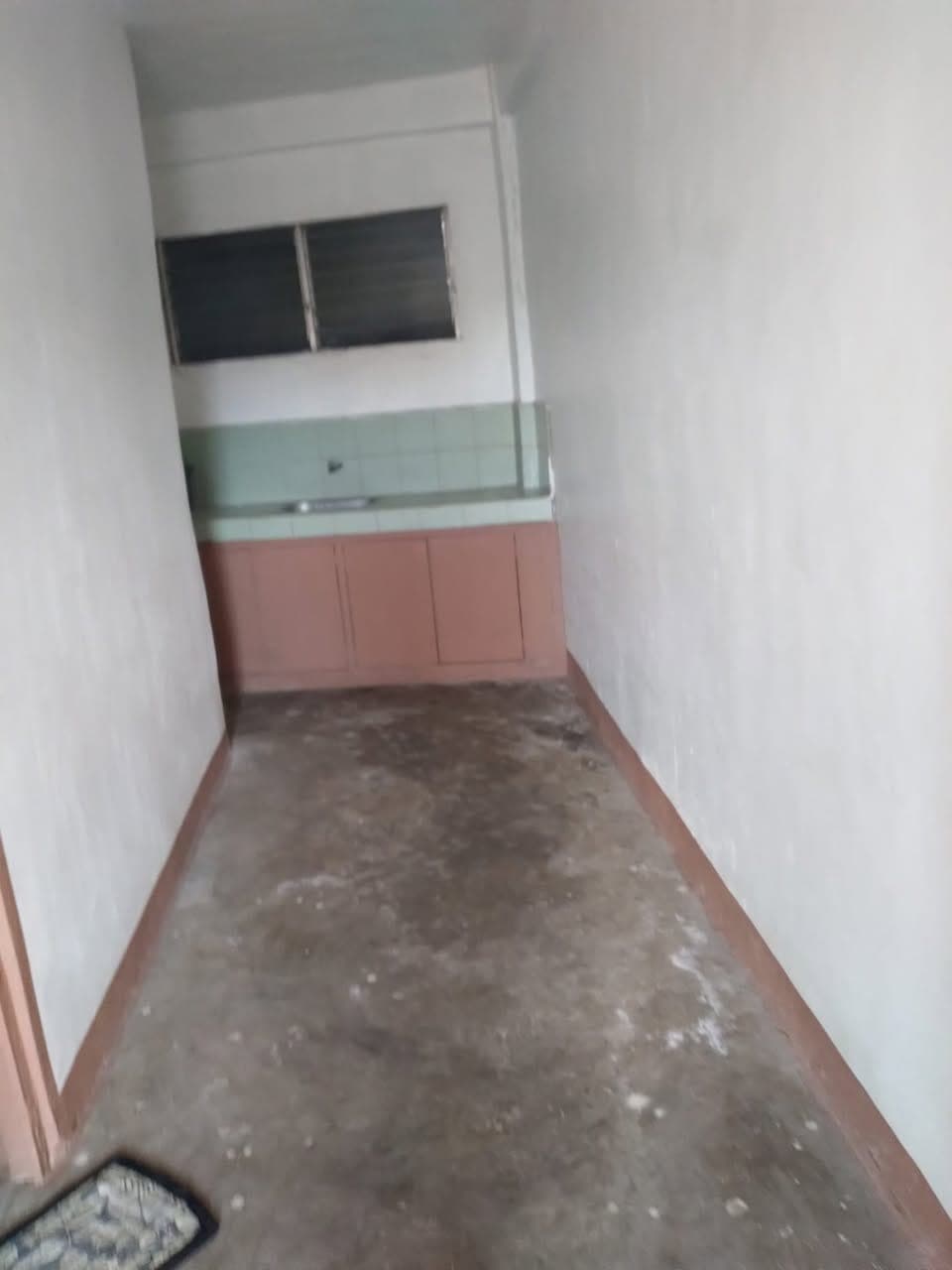 Apartment for.rent.with.2bedrooms 7k near  arca south  and small studio 4500 own.cr n sink any time.pwede na lipatan... - photo 1