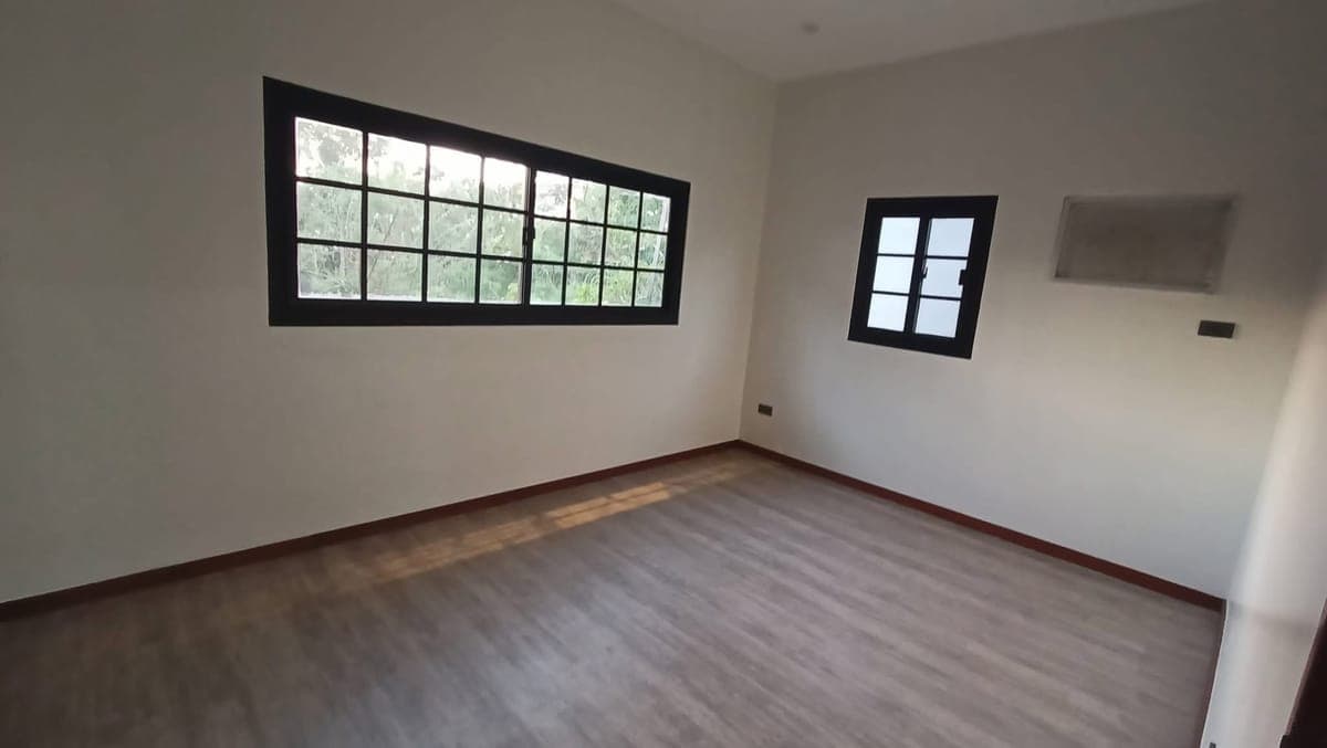 FOR SALE /FOR RENT 134sqm 3brm 2tb 9M tagaytay country homes 1 near serin rental 50k unfurnished 📞09192022022 vickie - photo 4