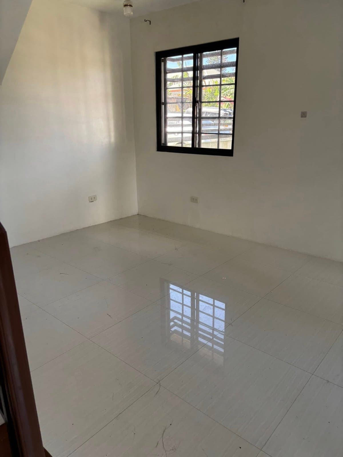 For rent 2BR 2TB walang gate ung house KAMA lang po kasama 2 po inside forbes residences kaybagal ce... - photo 4