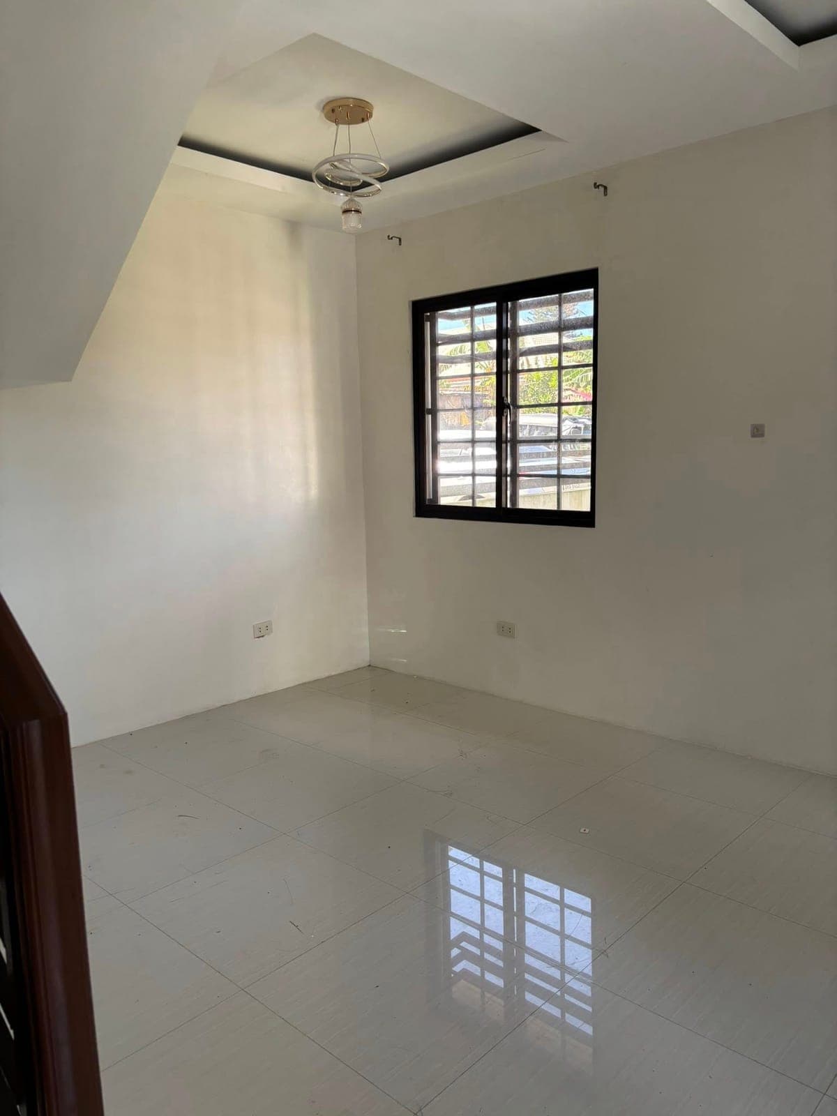 For rent 2BR 2TB walang gate ung house KAMA lang po kasama 2 po inside forbes residences kaybagal ce... - photo 5