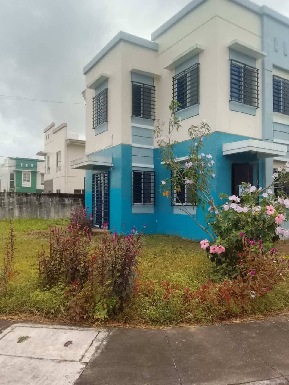 HOUSE FOR RENT - photo 1