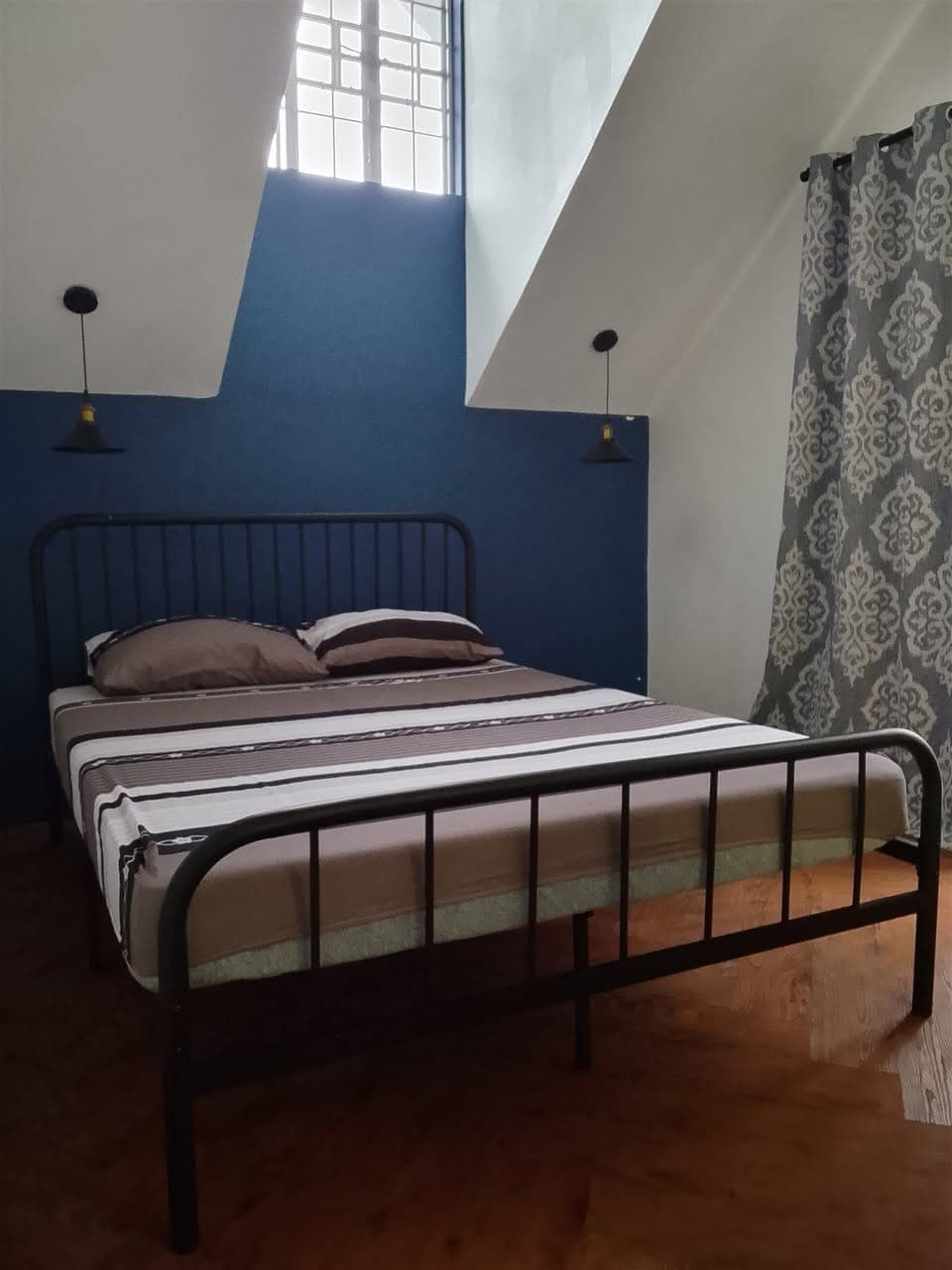 house for rent 4bedroom fully furnished Available sa may 9 pwede 1month pwede rin long term brgy iru... - photo 5