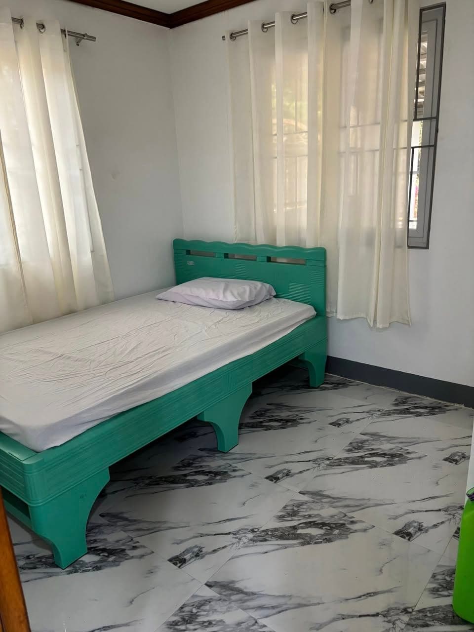 For rent bungalow brand new 3br 2tb 2-3 car garage country homes 1 near serin and lourdes church 40k... - photo 4