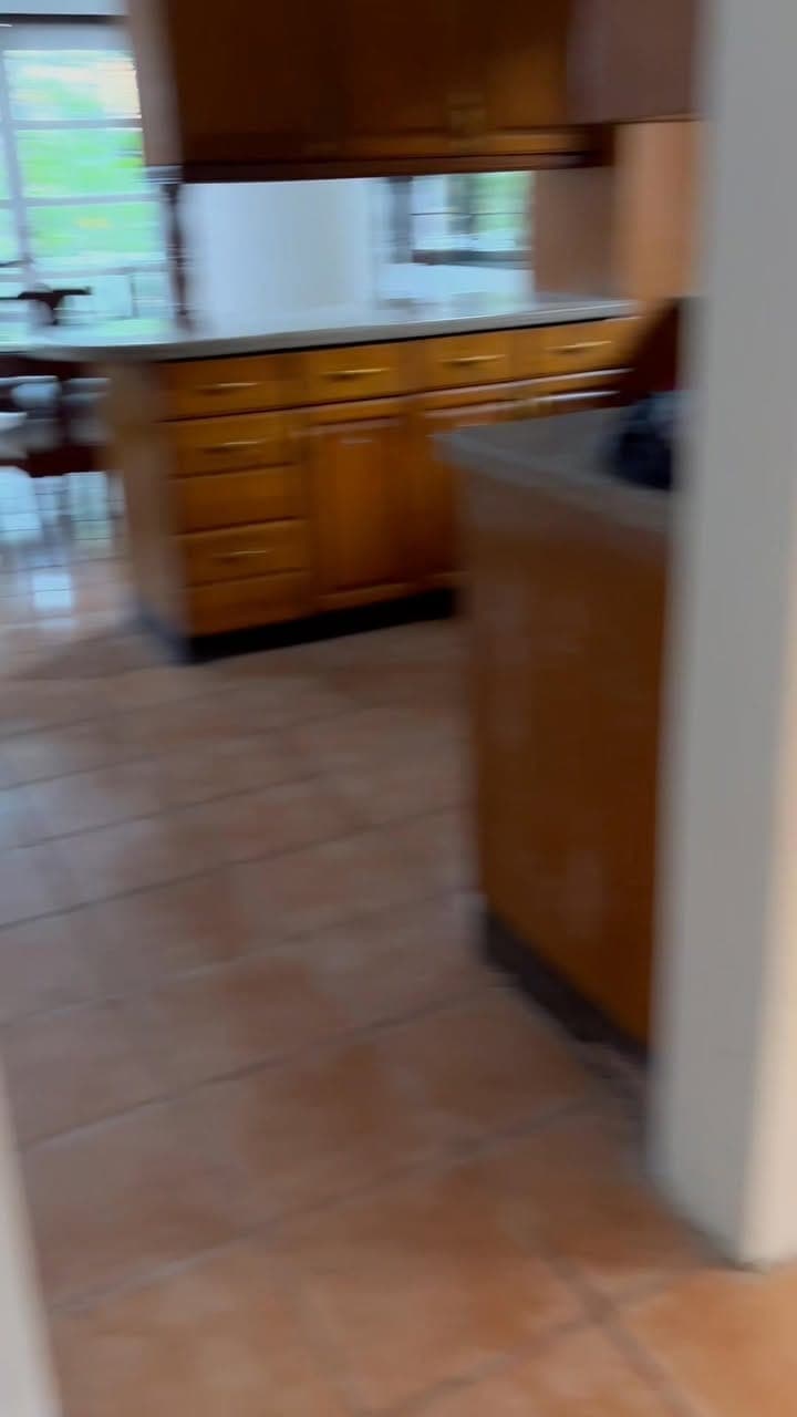 For rent 4br 2 tb inside gated subdivision kaybagal central tagaytay near TISE SCHOOL,5 minutes driv... - photo 2