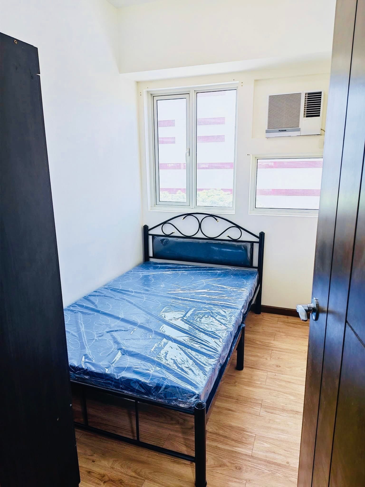 Spacious 2BR Palm Beach Villas Pasay for Rentโผ๏ธ - photo 1