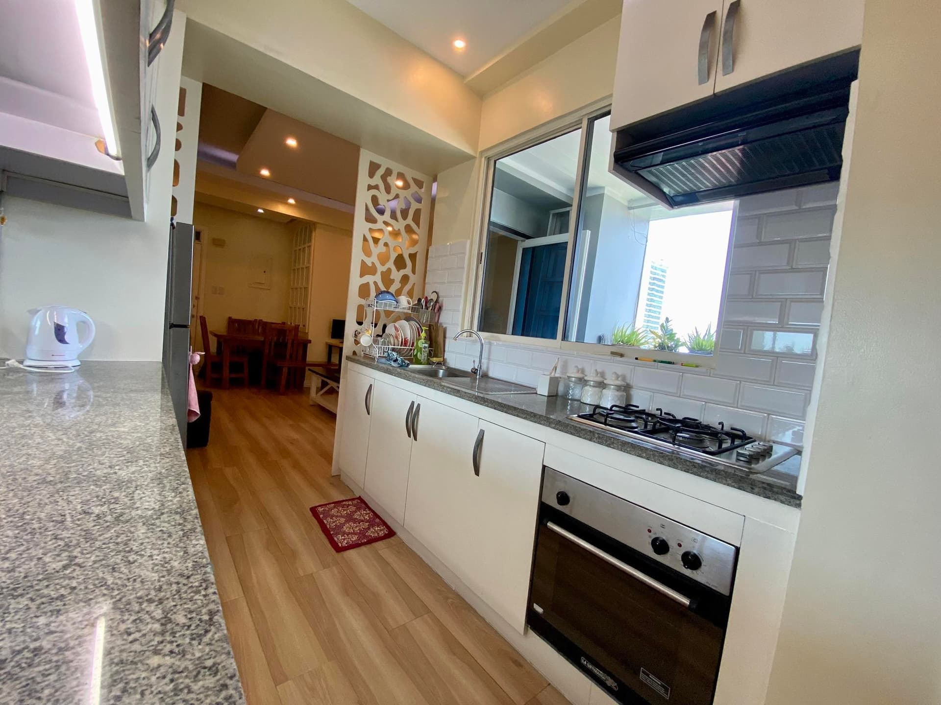 Fully furnished 1 bedroom - photo 1
