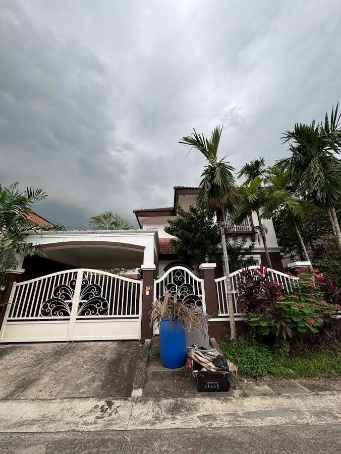 House for rent/lease in Santa Rosa Estates 2. Sta Rosa Laguna. - photo 1