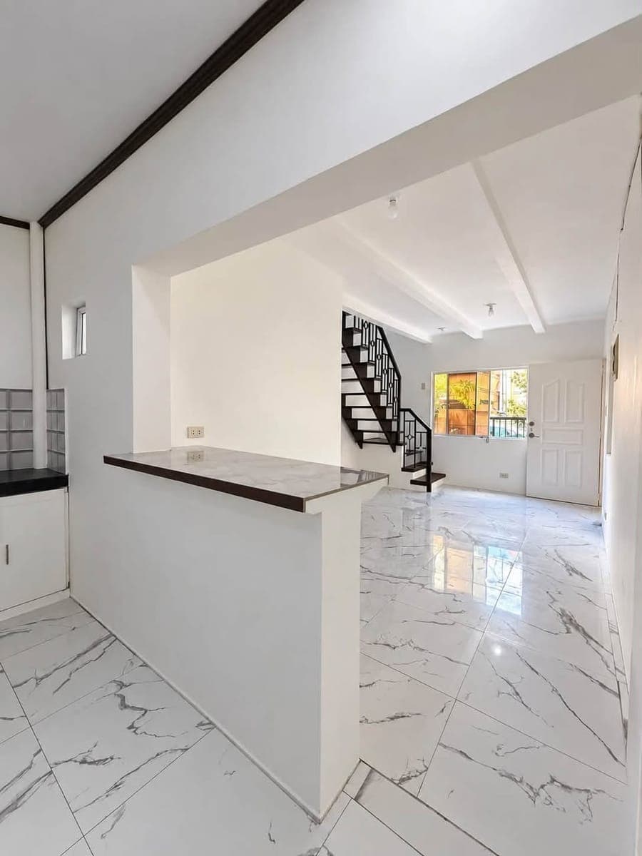 HOUSE FOR RENT - photo 1