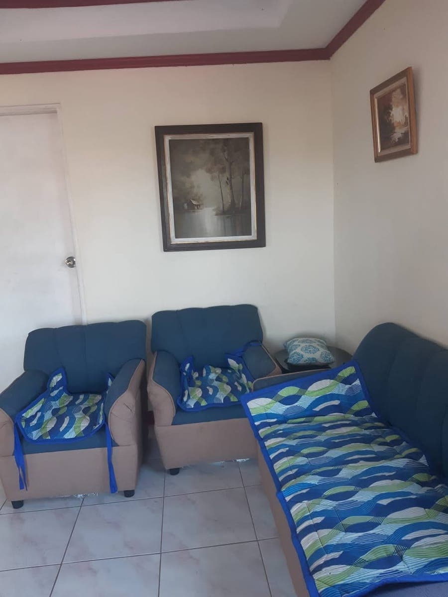 Tagaytay house for rent near market - photo 1