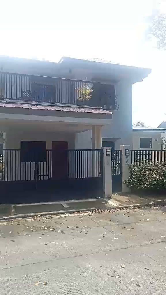 Tagaytay house for rent Inside subd(65k) - photo 1