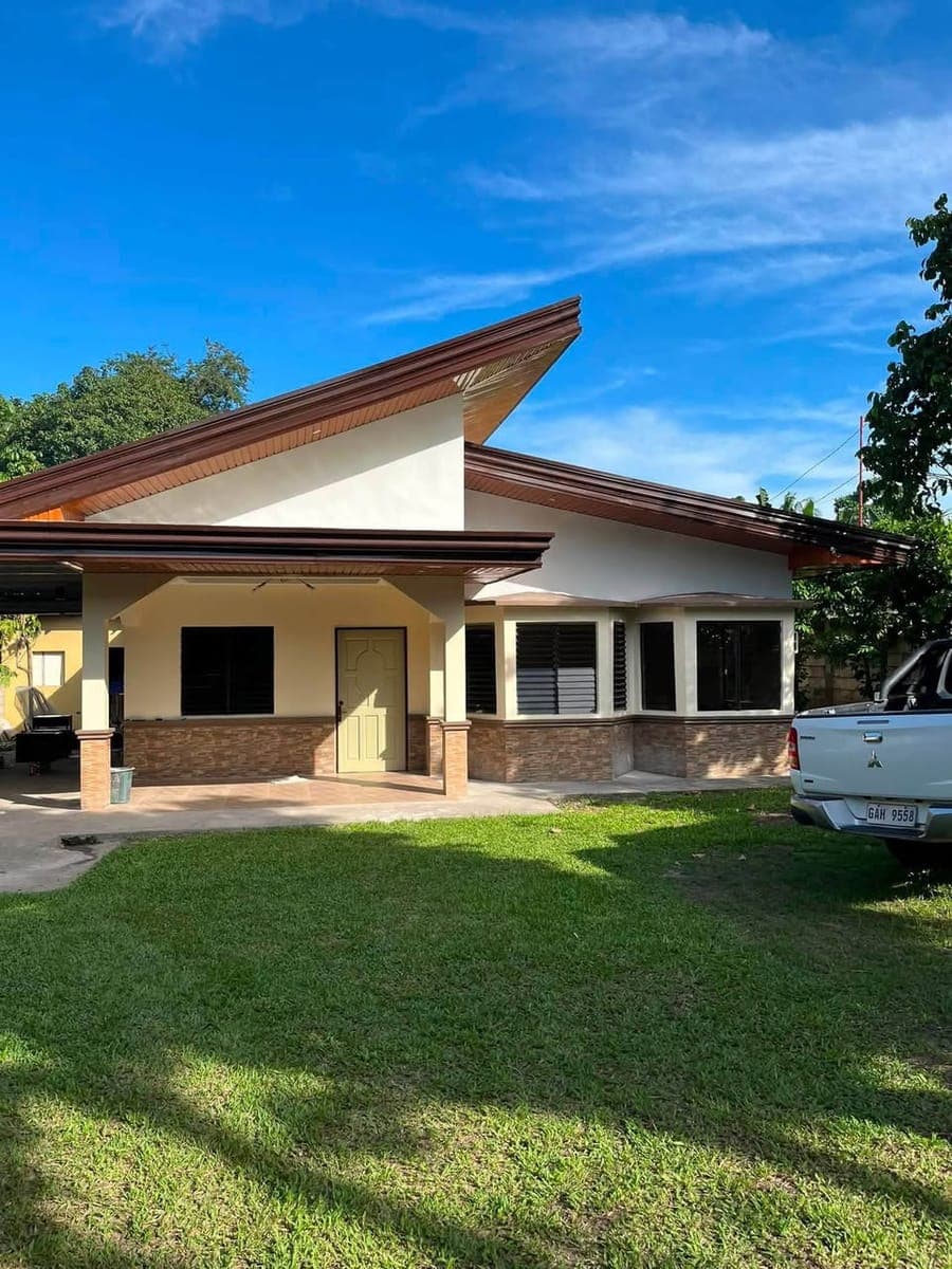 HOUSE FOR RENT β EAST BALABAG, VALENCIA CITY - photo 1