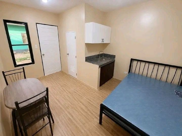 π ROOM FOR RENT | - photo 1