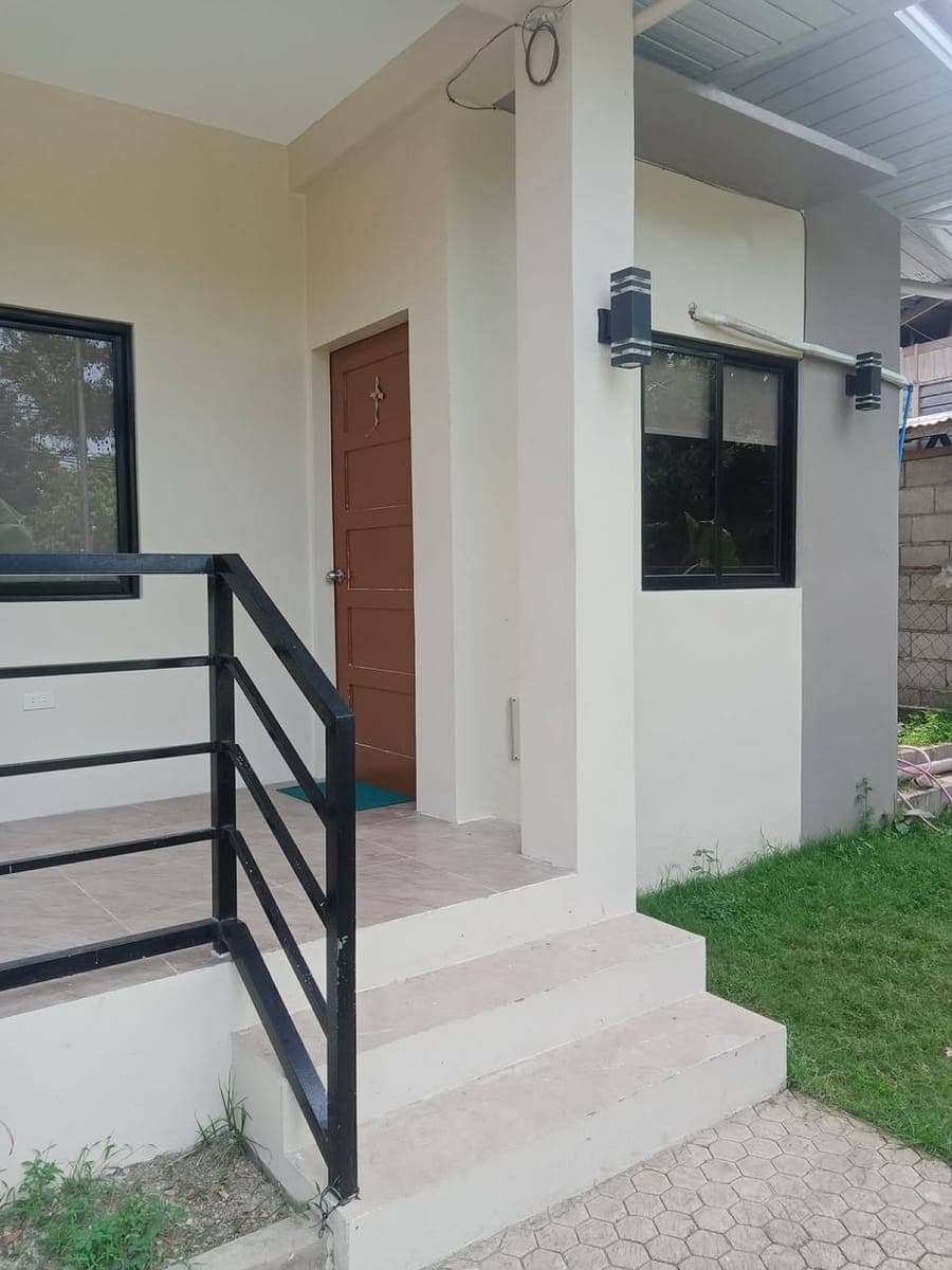 House for Rent - photo 1