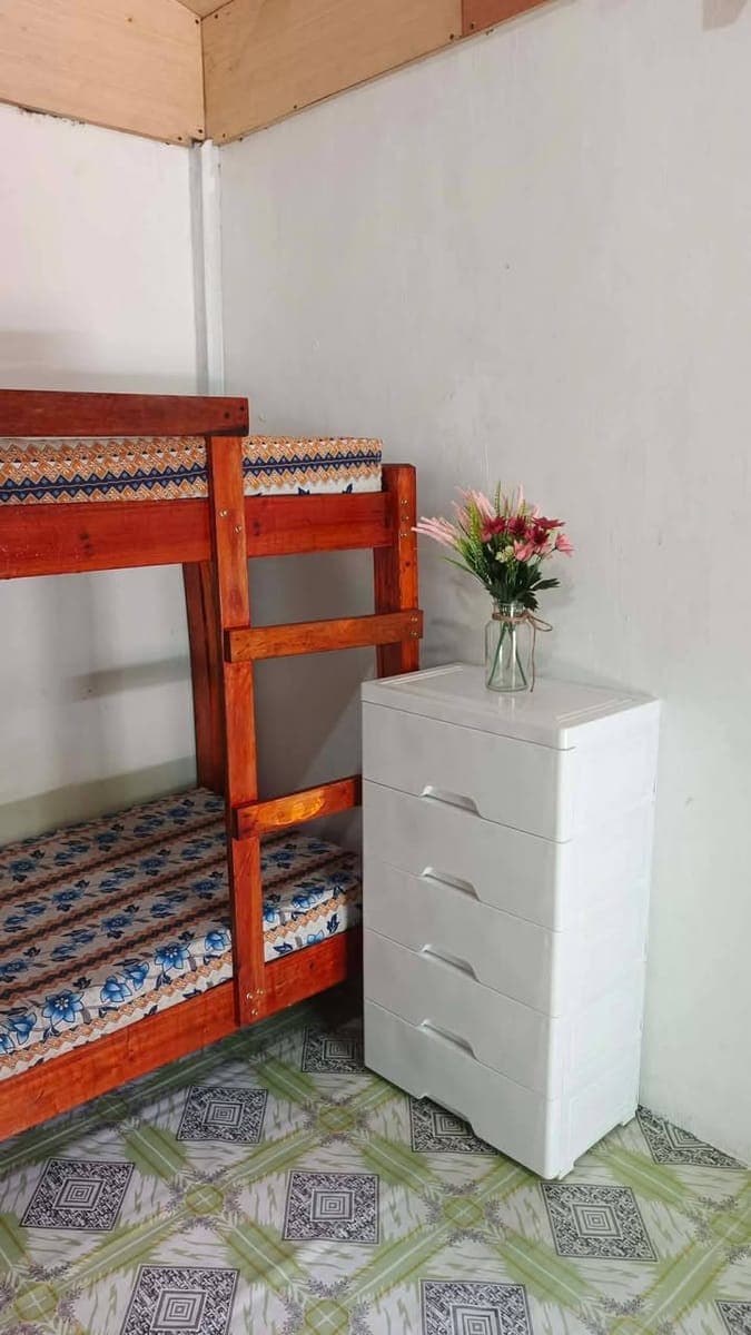 Room for Rent, Good for SOLO or 2 ladies only, naka double deck, Dala na foam. CR sa gwa mismo sang room. - photo 1