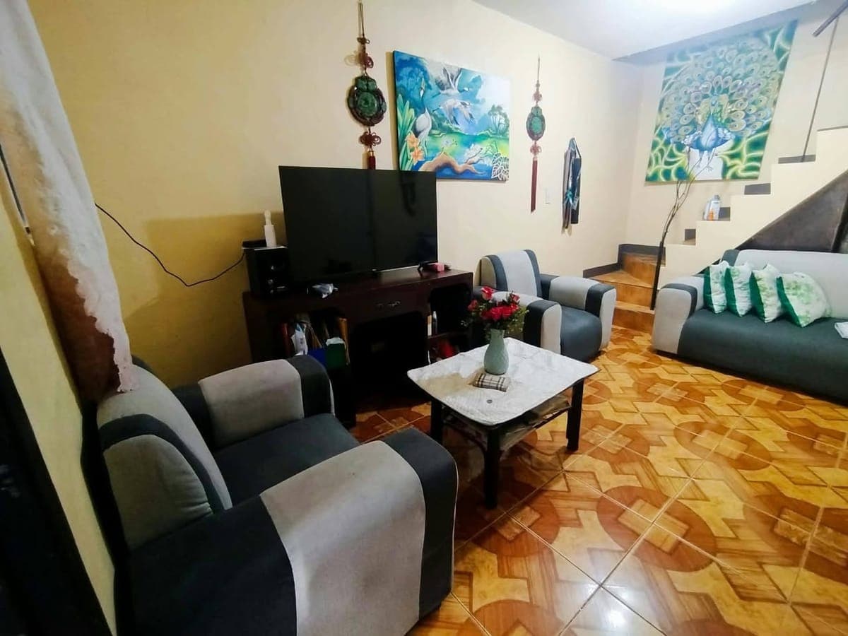 HOUSE FOR RENT - photo 1