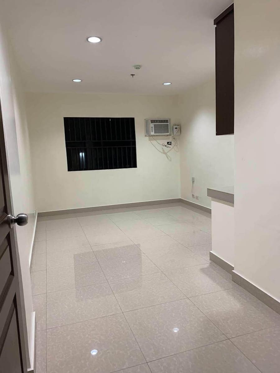 ๐จ STUDIO UNIT FOR RENT ONLY IN MANDALUYONG CITY. - photo 1