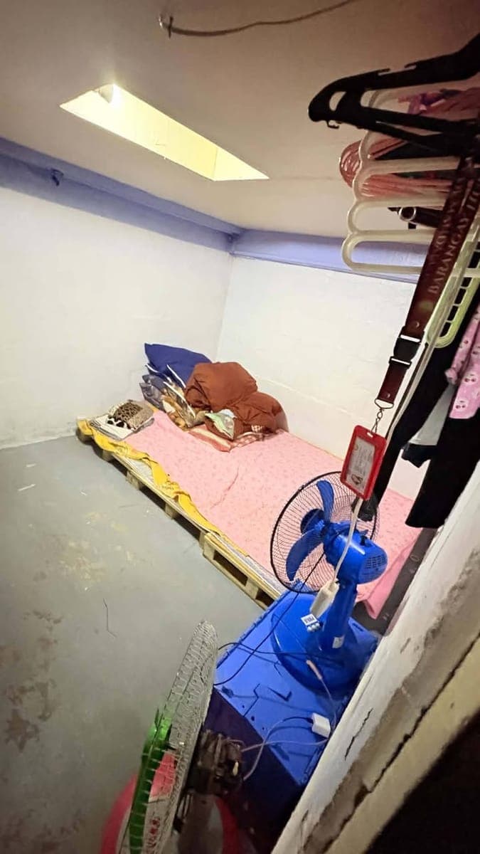 SA MGA NAGHAHANAP NG BED SPACE MALE OR FEMALE PAALIS NA UNG UMUUPA KAYA MEDJO MAKALAT PM LANG PO BY... - photo 1