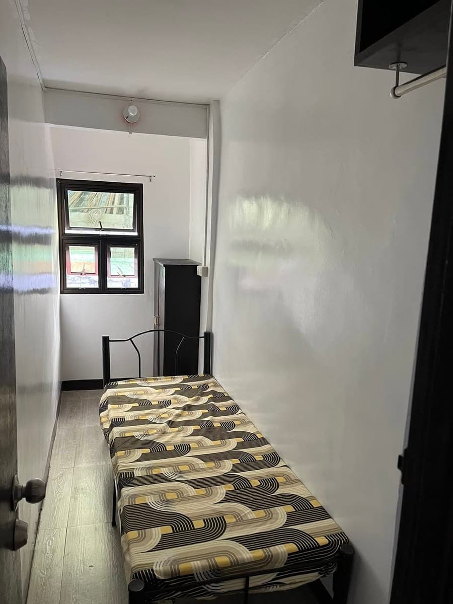 SOLO Room for rent 5,300 - photo 1