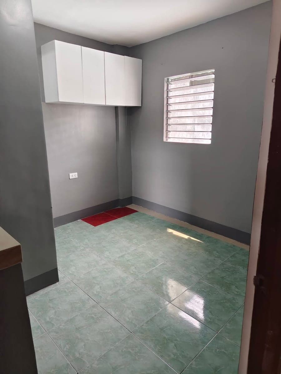 Room for Rent - photo 1