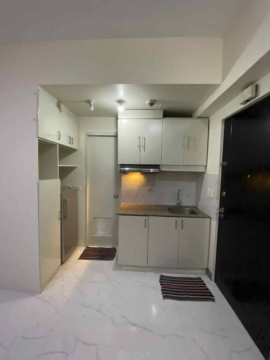 Condominium for Rent in Mandaluyong - photo 1