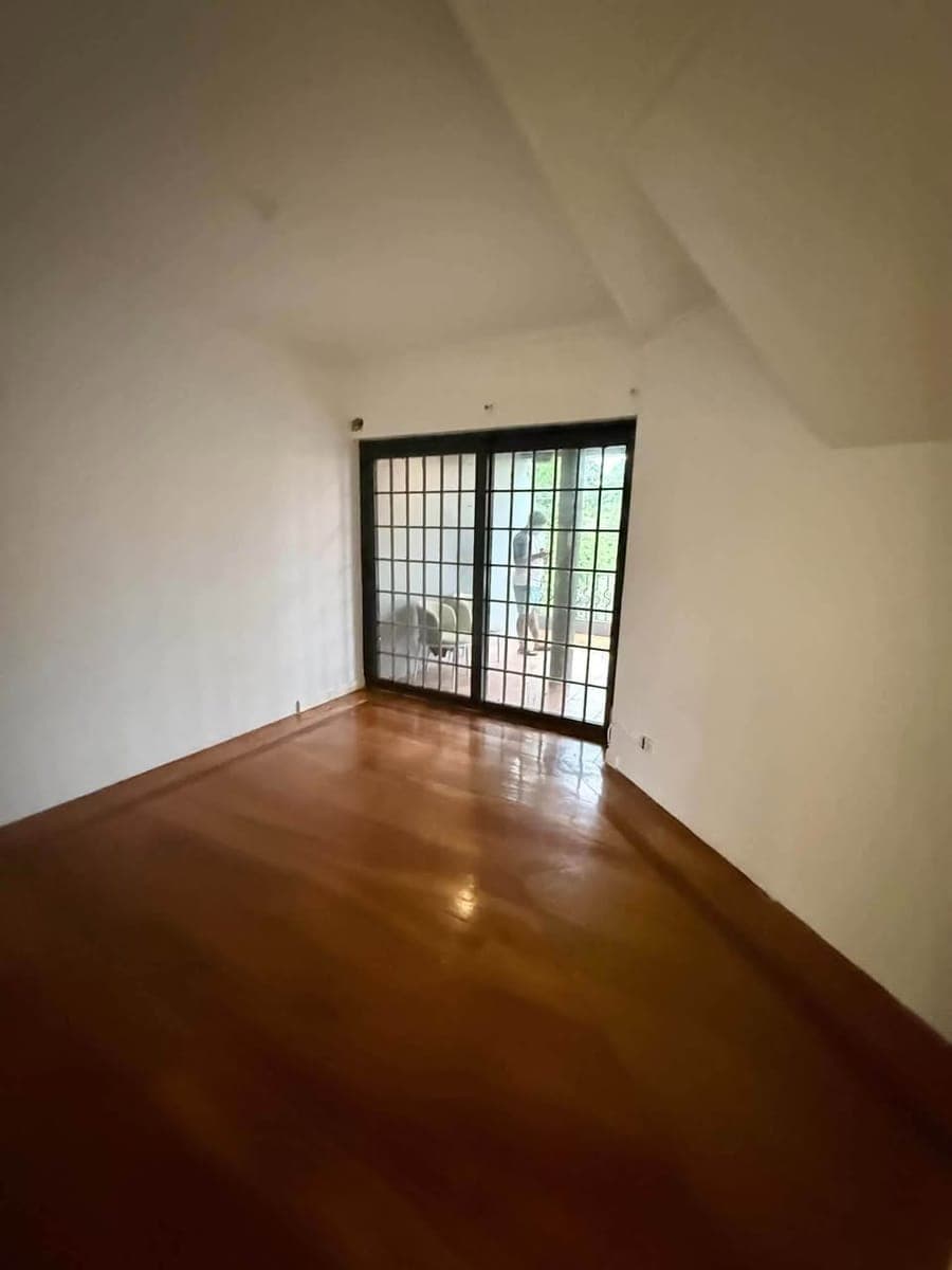 HOUSE FOR RENT – South Admiral, Merville, Parañaque - photo 1