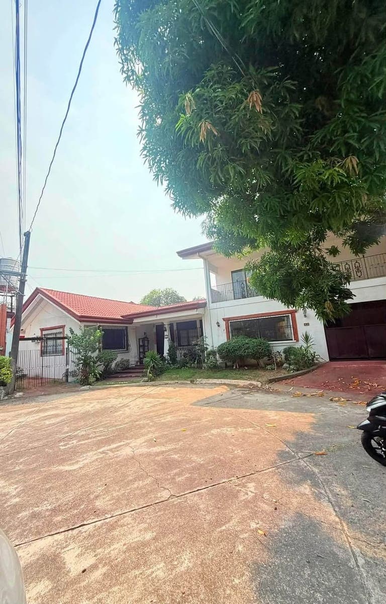 🏡 FOR RENT – Spacious 6-Bedroom House - photo 1