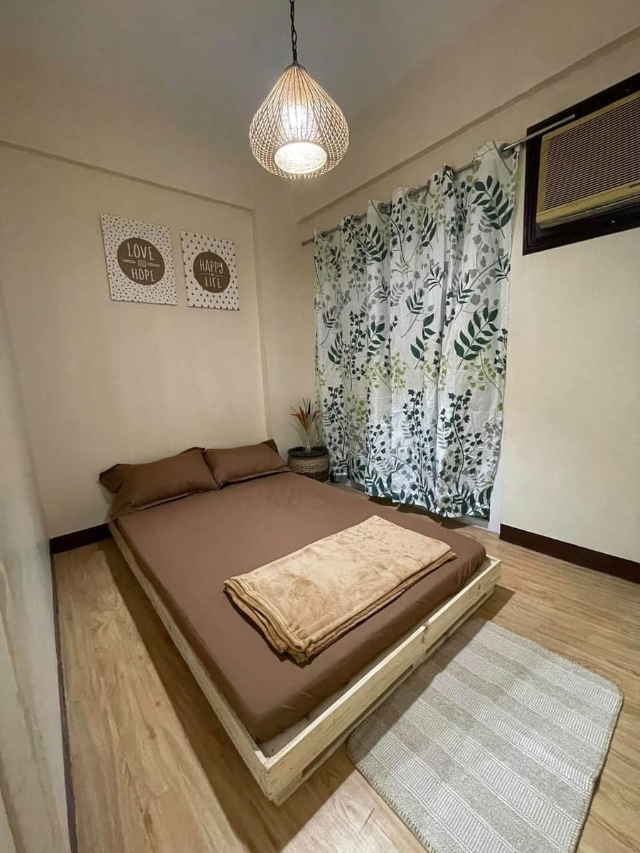 ๐ก FOR RENT: Fully Furnished 2-Bedroom Condo Unit with Balcony - photo 1
