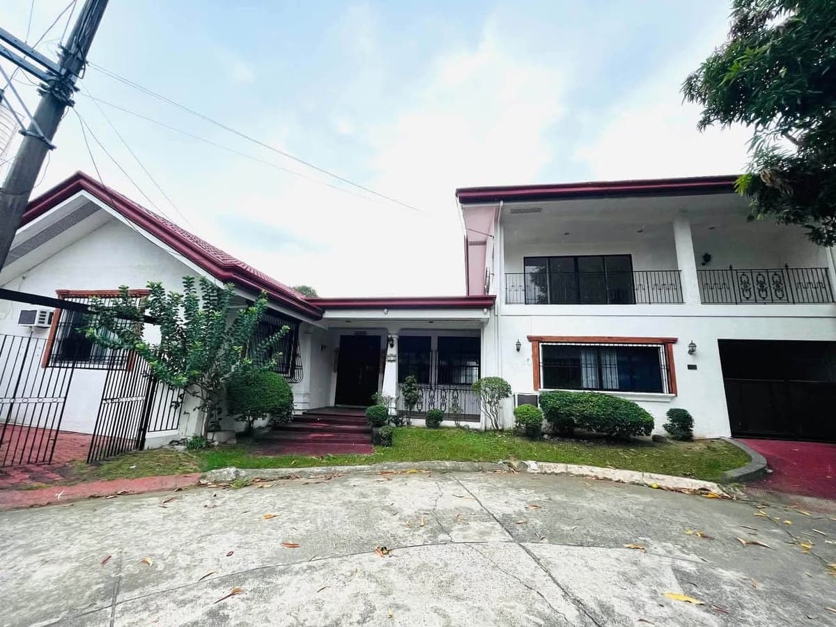 🏡 FOR RENT – Spacious 6-Bedroom House - photo 1