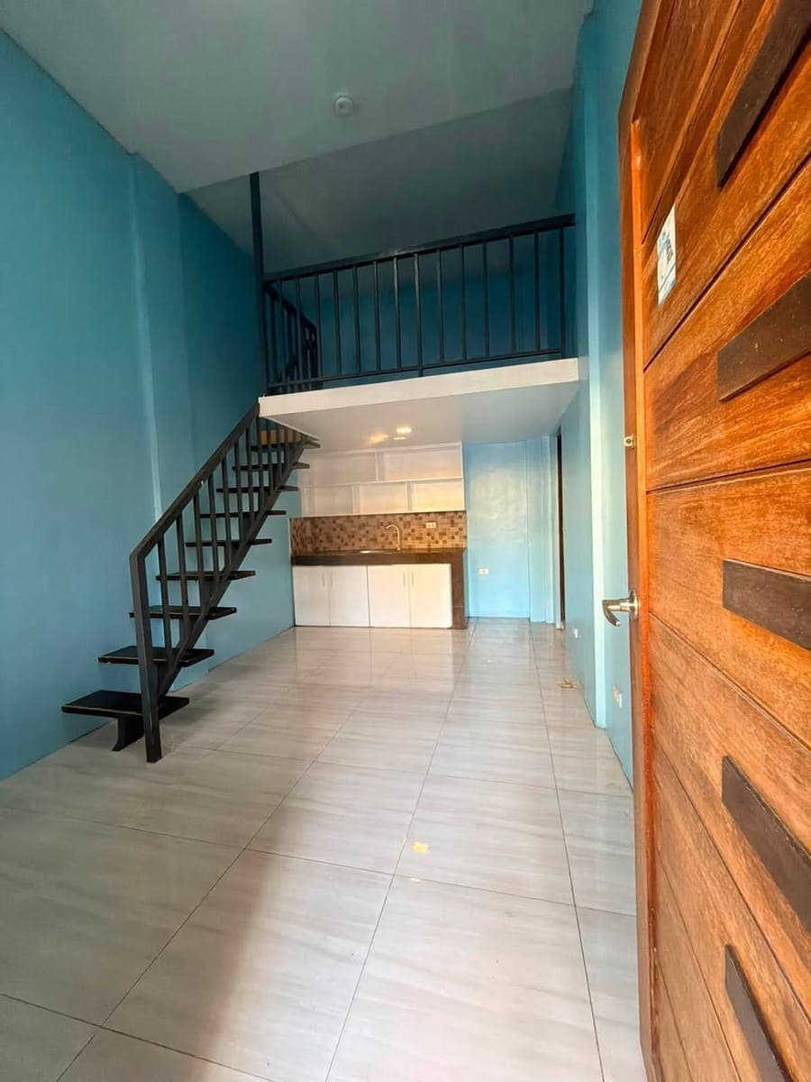 APARTMENT FOR RENT - photo 1