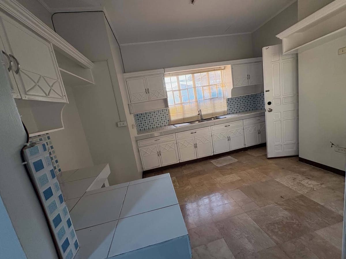 HOUSE FOR RENT IN BF HOMES - photo 1