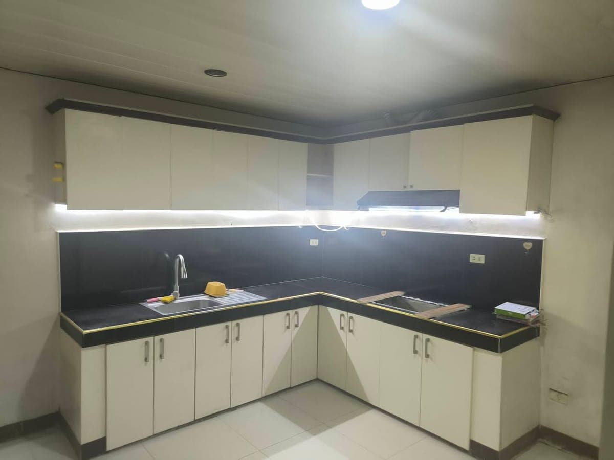 HOUSE FOR RENT - photo 1